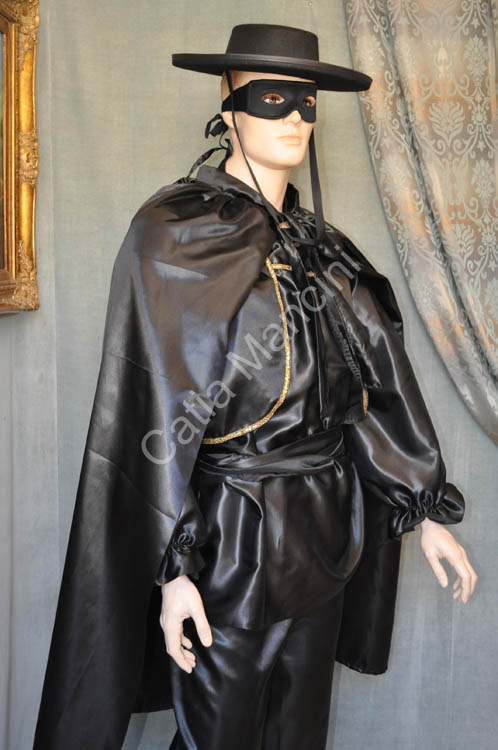Costume di Carnevale Cavaliere Nero (8)