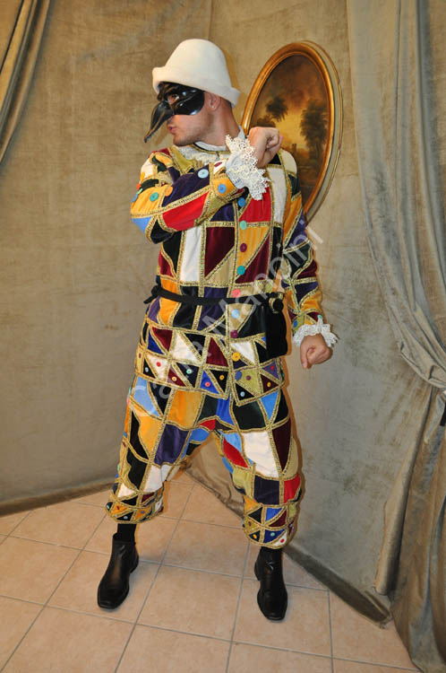 Arlecchino-Commedia-dell'Arte-Costume (7)