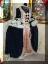 CostumeDama.JPG (1102732 byte)
