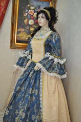 Costume