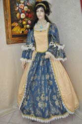 Costume
