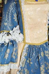 Costume