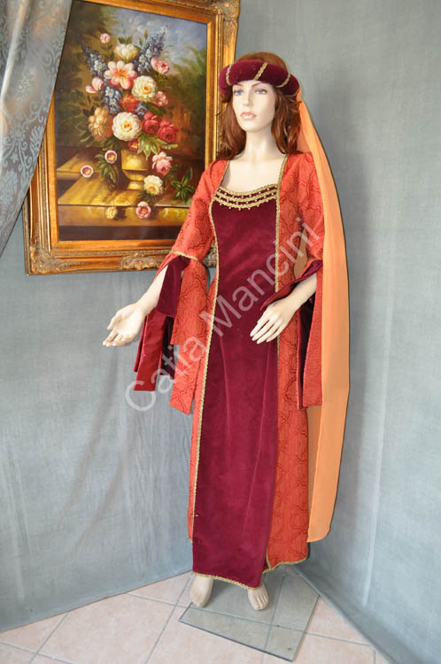 Costume Storico Donna del Medioevo (10)