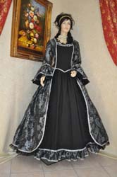 costume
