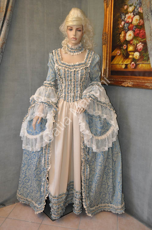 Costume Storico Nobildonna di Venezia 1729 (1)
