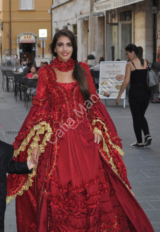 Venetian woman costume for sale 9