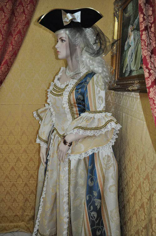 Costumi