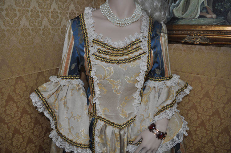 Costumi