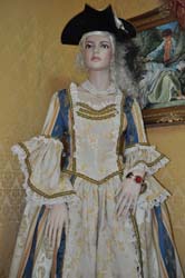 Costumi