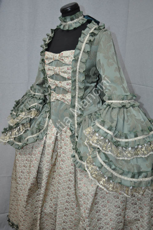 COSTUME STORICO DONNA DEL 1700 (14)