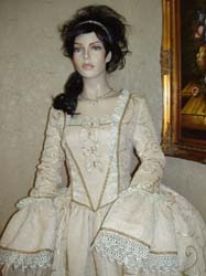 Costume