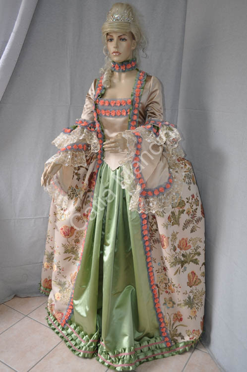 vestito storico venezia 1700 (1)