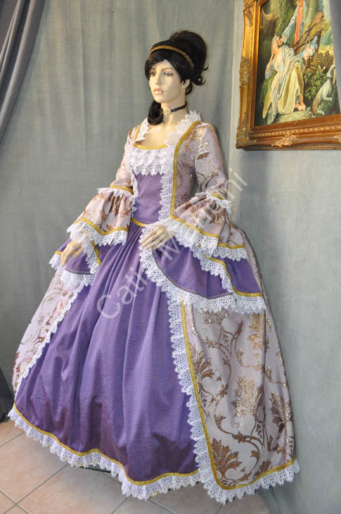 Abbigliamento Femminile 1700 (10)