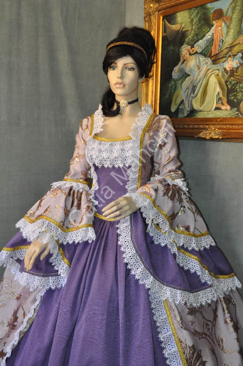 Abbigliamento Femminile 1700 (5)