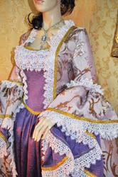 Costume