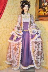 Costume