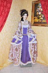 Costume