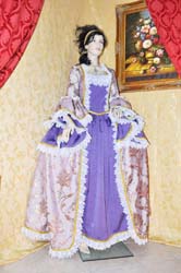 Costume