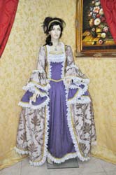Costume