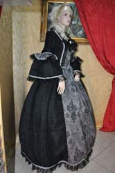 Costume