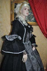 Costume