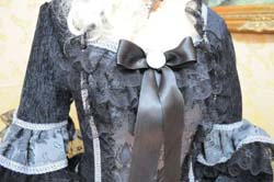 Costume