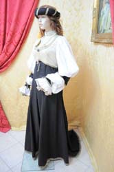 Costume