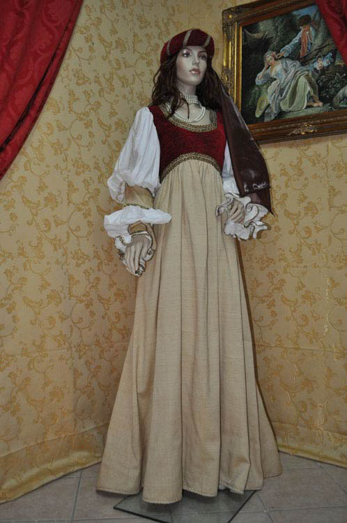 Costume