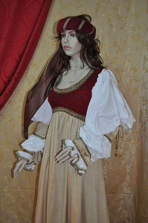 Costume