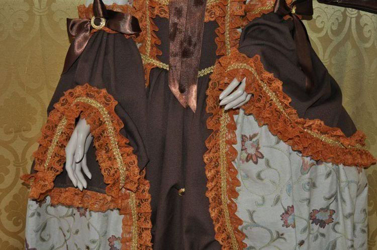 Costumi