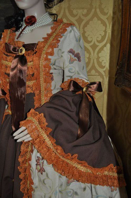 Costumi