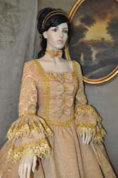 Costume-Storico-Donna-Borghesia-1700 (2)