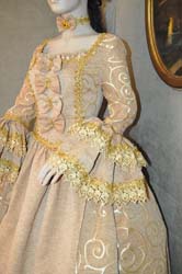 Costume-Storico-Donna-Borghesia-1700 (4)
