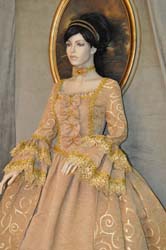 Costume-Storico-Donna-Borghesia-1700 (8)