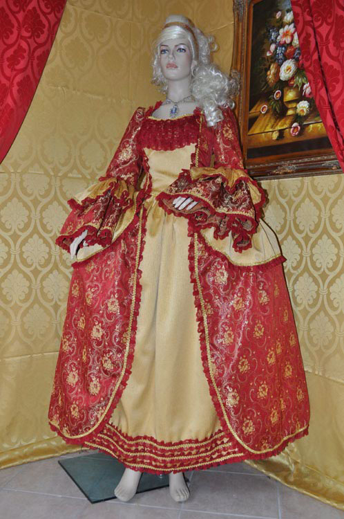 Costume