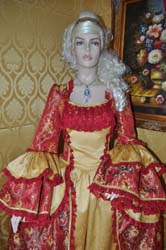 Costume