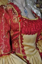 Costume