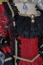 Costume