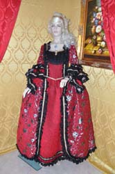 Costume