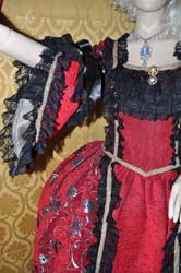 Costume