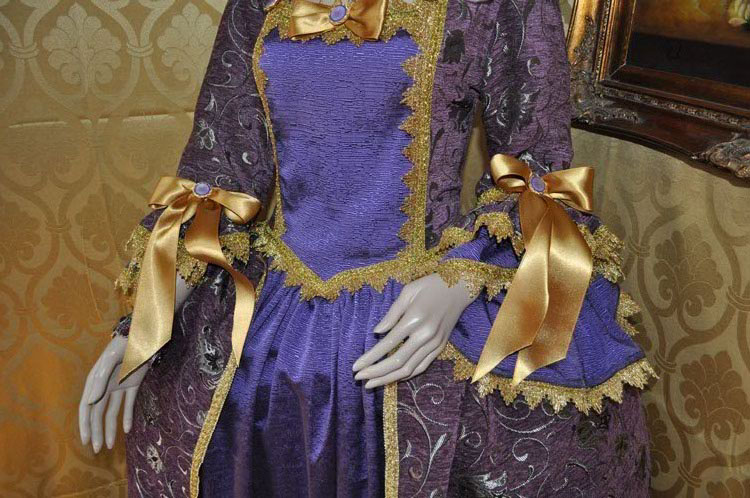 Costumi
