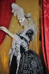 Costume