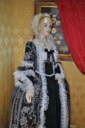 Costume