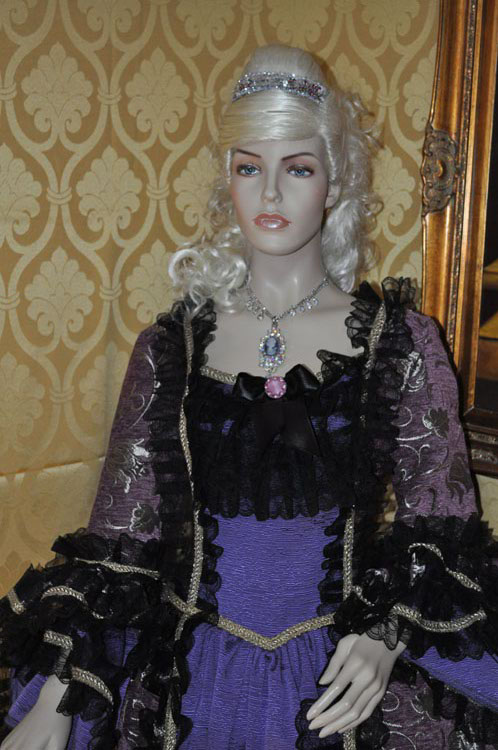 Costumi