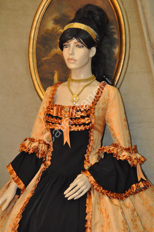 Vestito-Nobildonna-di-Venezia-1700 (10)