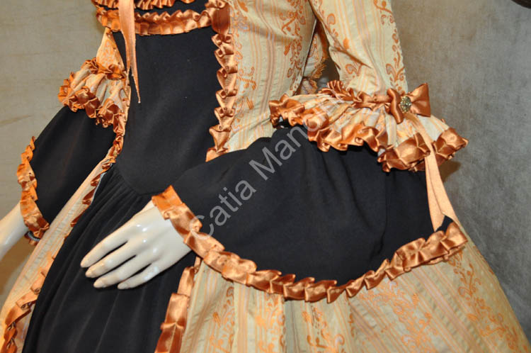 Vestito-Nobildonna-di-Venezia-1700 (5)