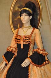Vestito-Nobildonna-di-Venezia-1700 (10)