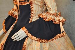 Vestito-Nobildonna-di-Venezia-1700 (5)