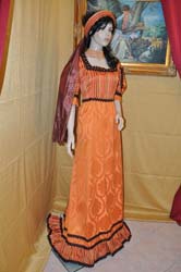 Medieval Woman's Clothing (2)