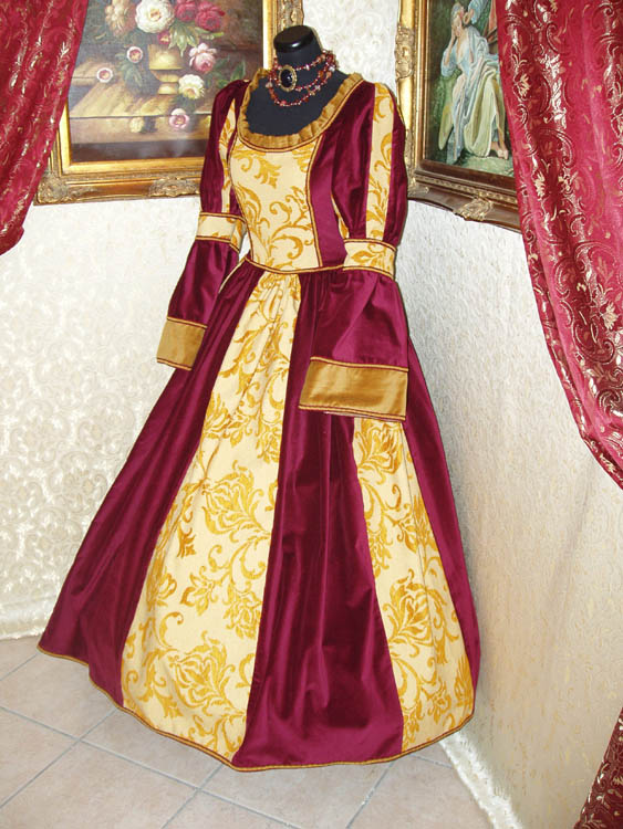 Costume
